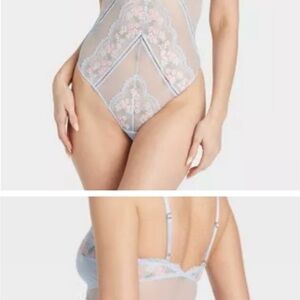 Delicate Floral Lace Bodysuit in Soft Blue